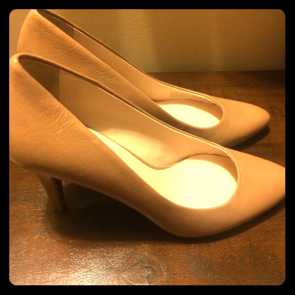 Franco Sarto Beige 3” Heels